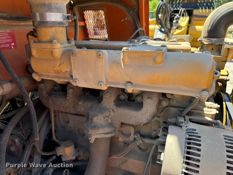 image for item DL4454 2002 Broce CR350 broom