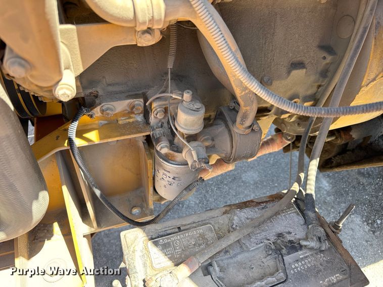 image for item DL4454 2002 Broce CR350 broom