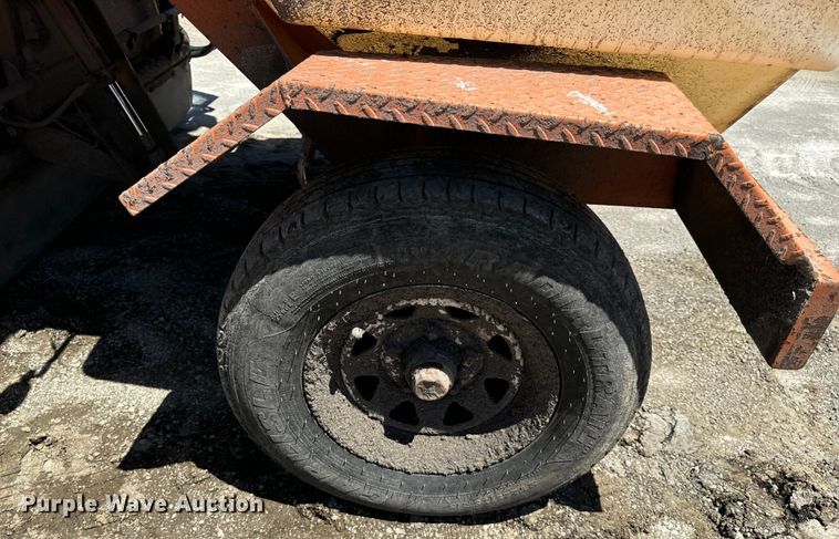 image for item DL4454 2002 Broce CR350 broom