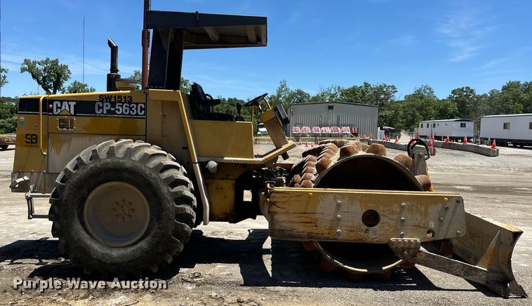 image for item DL4455 2000 Caterpillar CP-563C single drum vibratory roller