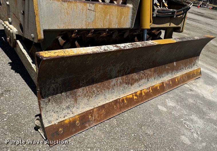 image for item DL4455 2000 Caterpillar CP-563C single drum vibratory roller