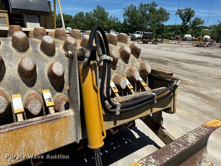 image for item DL4455 2000 Caterpillar CP-563C single drum vibratory roller