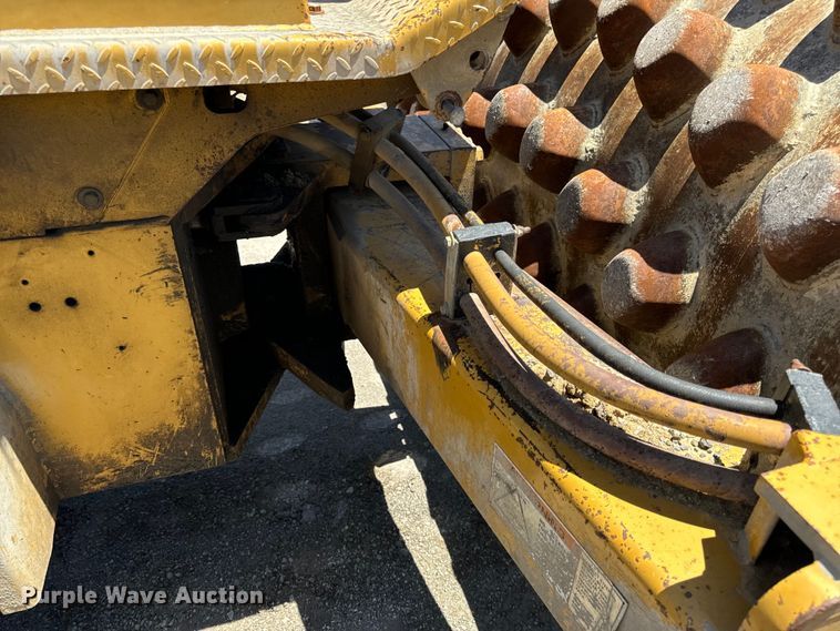 image for item DL4455 2000 Caterpillar CP-563C single drum vibratory roller