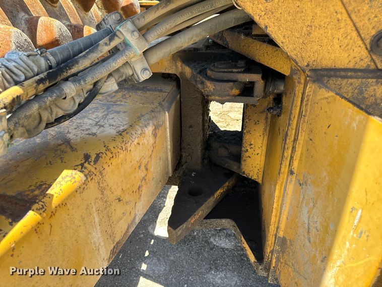 image for item DL4455 2000 Caterpillar CP-563C single drum vibratory roller