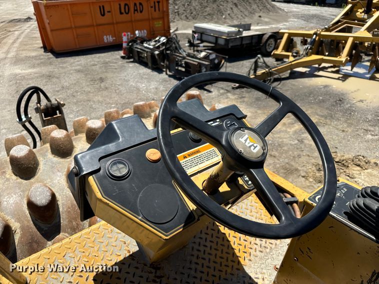 image for item DL4455 2000 Caterpillar CP-563C single drum vibratory roller