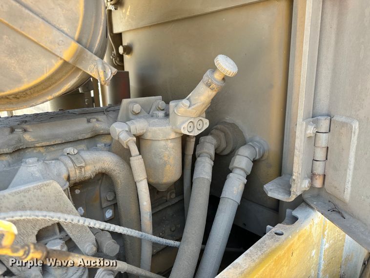 image for item DL4455 2000 Caterpillar CP-563C single drum vibratory roller