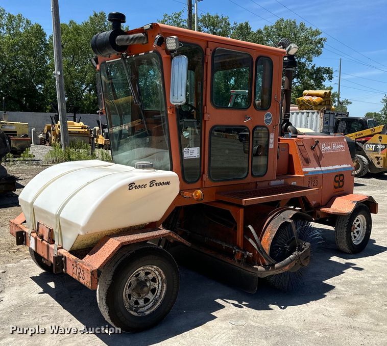 image for item DL4456 2003 Broce CR350 broom