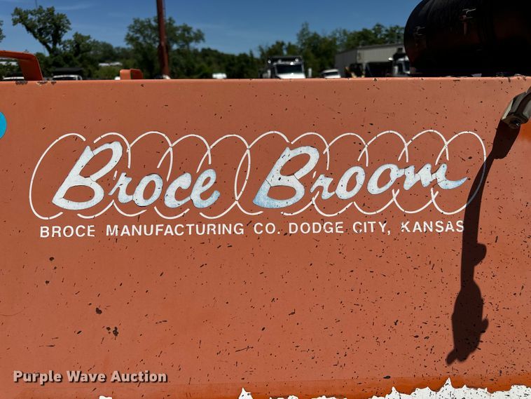 image for item DL4456 2003 Broce CR350 broom