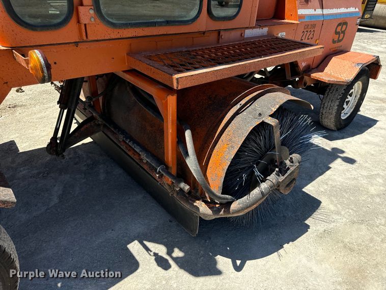 image for item DL4456 2003 Broce CR350 broom