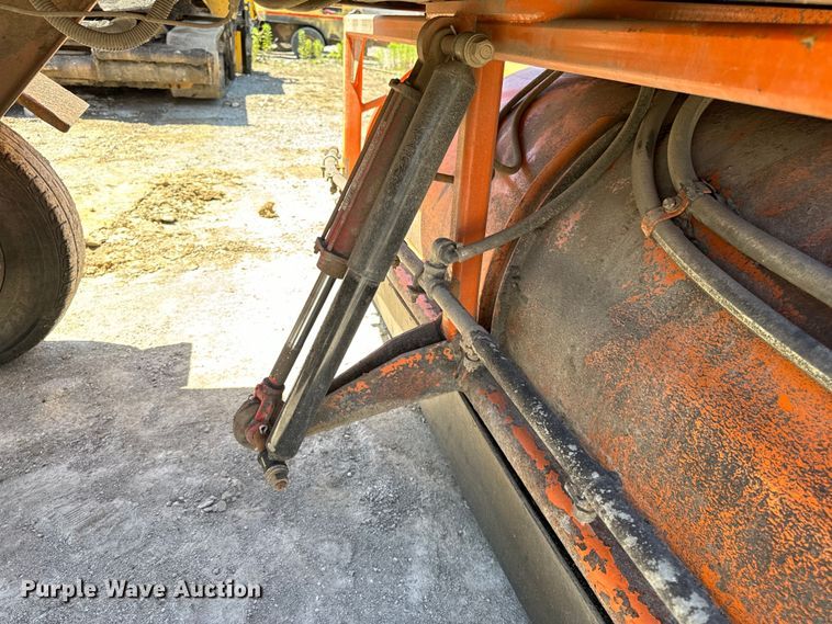 image for item DL4456 2003 Broce CR350 broom