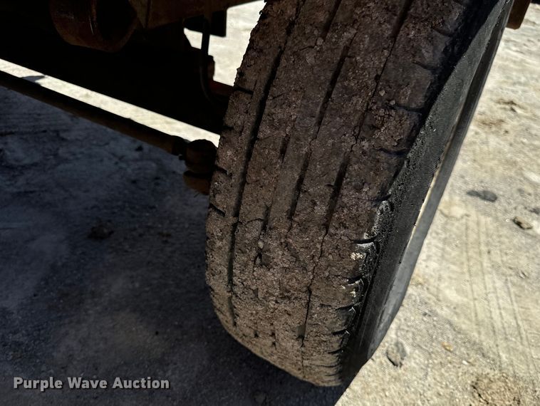 image for item DL4456 2003 Broce CR350 broom