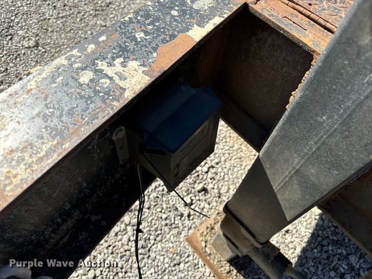 image for item DL4460 2005 Belshe equipment trailer