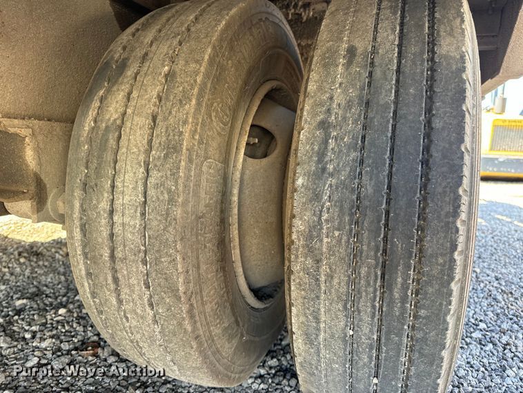 image for item DL4460 2005 Belshe equipment trailer