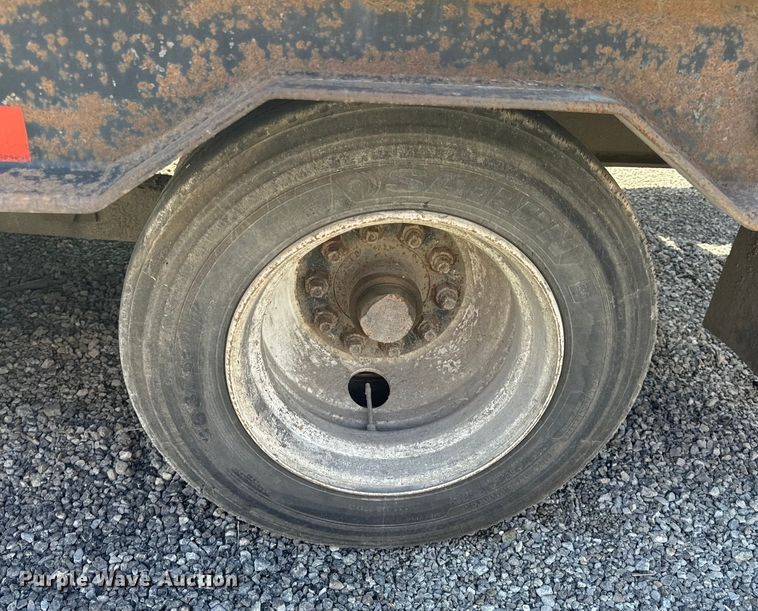 image for item DL4460 2005 Belshe equipment trailer