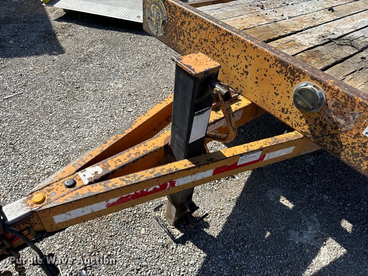 image for item DL4461 2005 Redi Haul equipment trailer