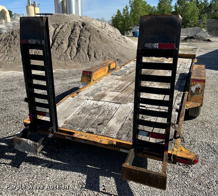 image for item DL4461 2005 Redi Haul equipment trailer