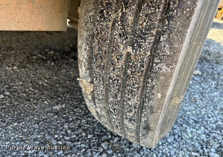 image for item DL4461 2005 Redi Haul equipment trailer