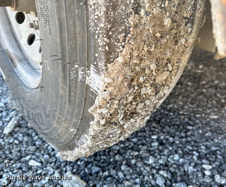 image for item DL4461 2005 Redi Haul equipment trailer