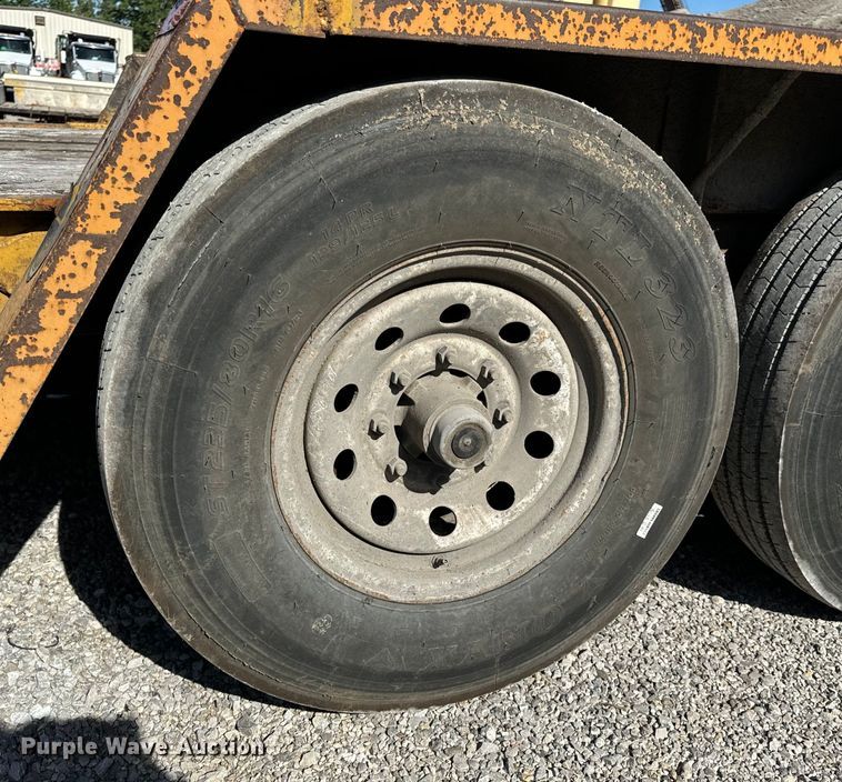 image for item DL4461 2005 Redi Haul equipment trailer