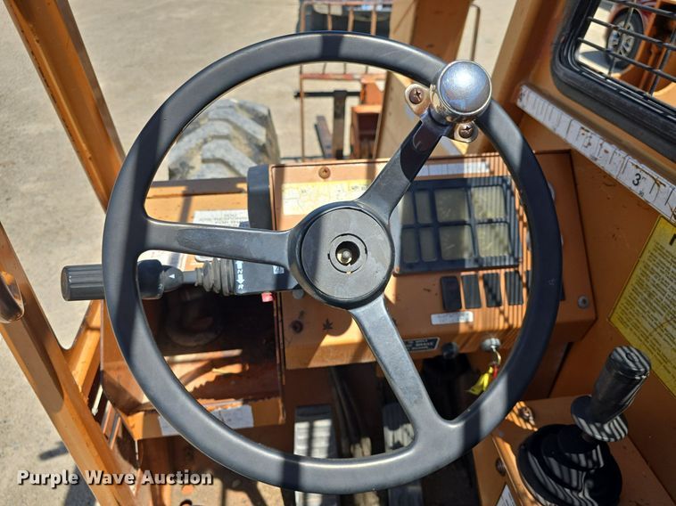 image for item DM1722 1996 Lull 644B-37 Highlander II telehandler