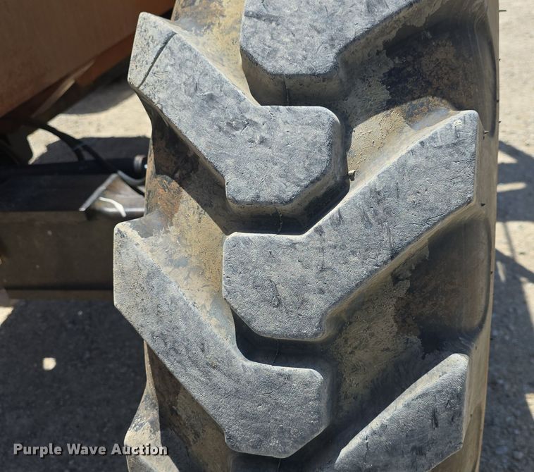 image for item DM1722 1996 Lull 644B-37 Highlander II telehandler