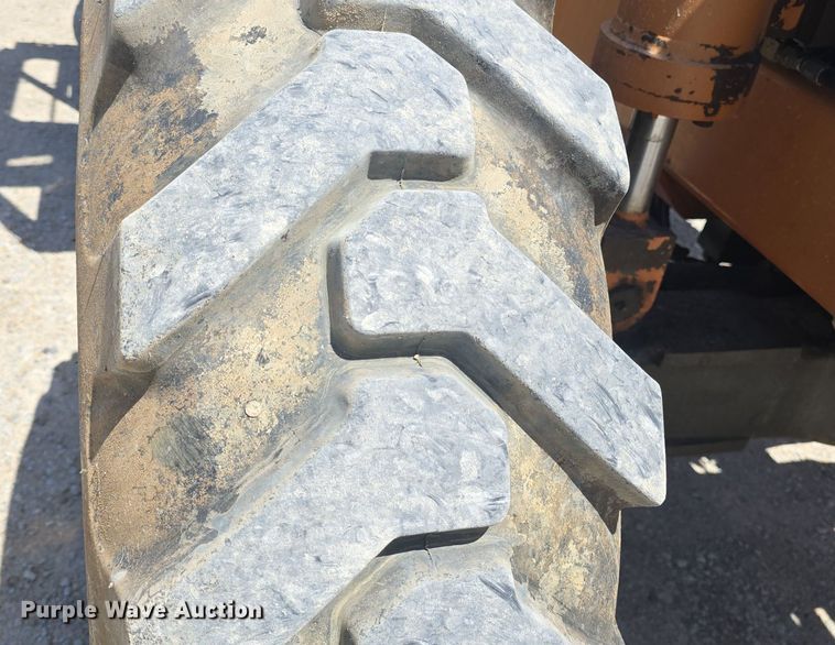 image for item DM1722 1996 Lull 644B-37 Highlander II telehandler