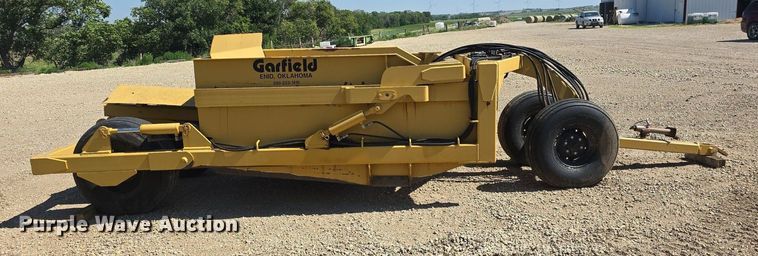 image for item DM1725 Garfield scraper