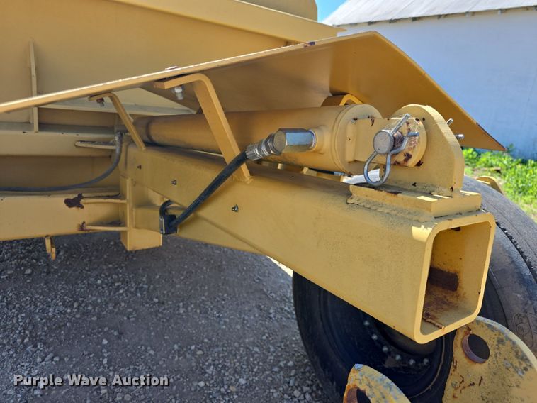 image for item DM1725 Garfield scraper