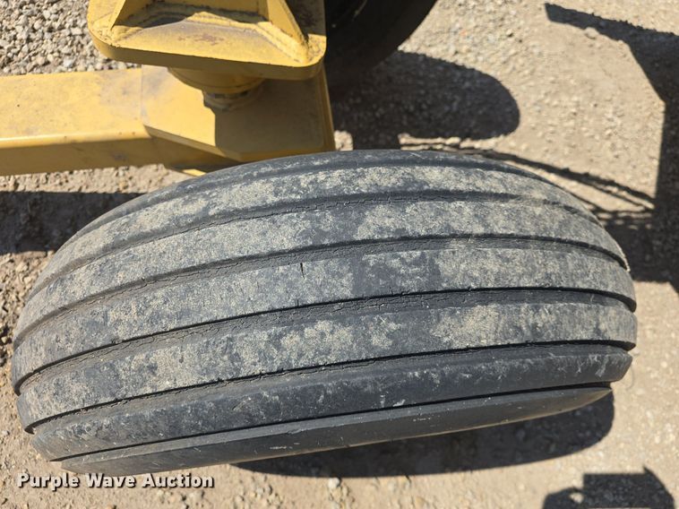 image for item DM1725 Garfield scraper