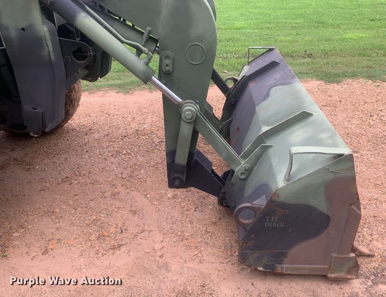 image for item DM7877 1989 Freightliner Unimog FLU419 emplacement excavator