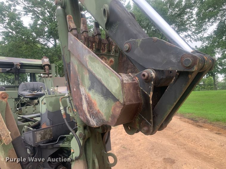 image for item DM7877 1989 Freightliner Unimog FLU419 emplacement excavator