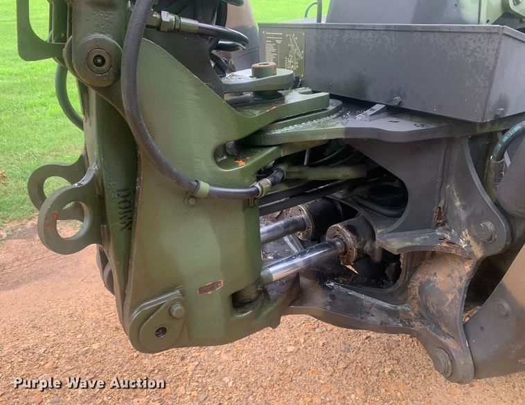 image for item DM7877 1989 Freightliner Unimog FLU419 emplacement excavator