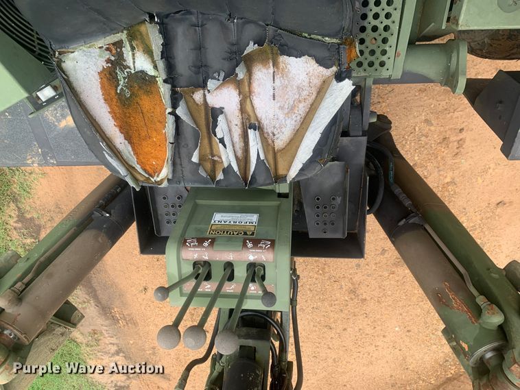 image for item DM7877 1989 Freightliner Unimog FLU419 emplacement excavator