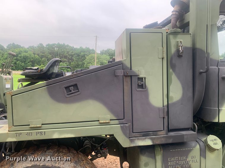 image for item DM7877 1989 Freightliner Unimog FLU419 emplacement excavator