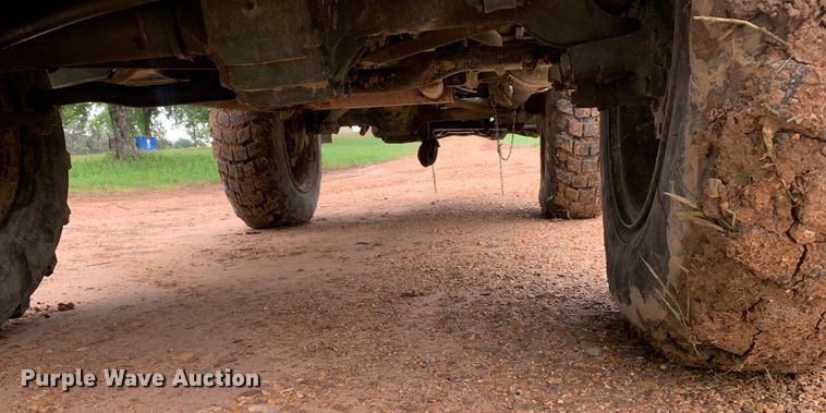 image for item DM7877 1989 Freightliner Unimog FLU419 emplacement excavator