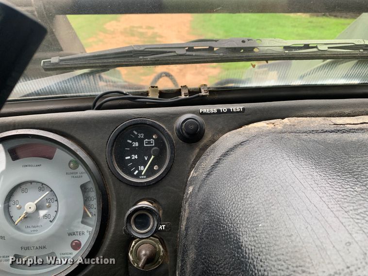 image for item DM7877 1989 Freightliner Unimog FLU419 emplacement excavator