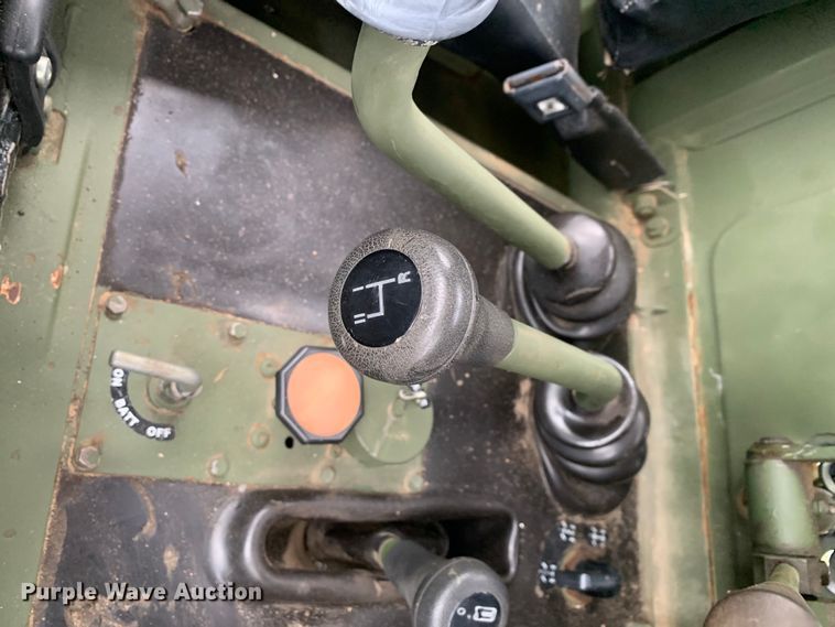 image for item DM7877 1989 Freightliner Unimog FLU419 emplacement excavator