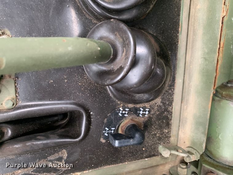 image for item DM7877 1989 Freightliner Unimog FLU419 emplacement excavator