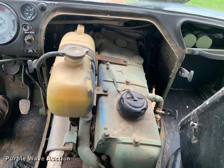 image for item DM7877 1989 Freightliner Unimog FLU419 emplacement excavator