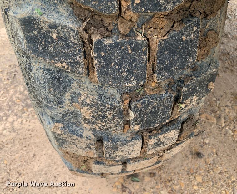 image for item DM7877 1989 Freightliner Unimog FLU419 emplacement excavator