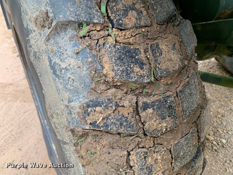 image for item DM7877 1989 Freightliner Unimog FLU419 emplacement excavator