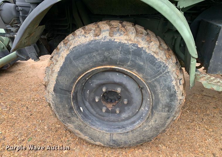 image for item DM7877 1989 Freightliner Unimog FLU419 emplacement excavator