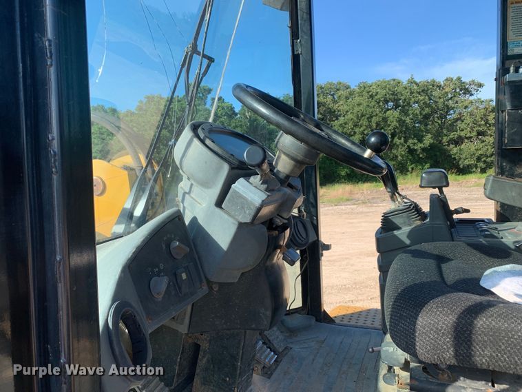 image for item DM7880 2004 Caterpillar IT38G Series II wheel loader