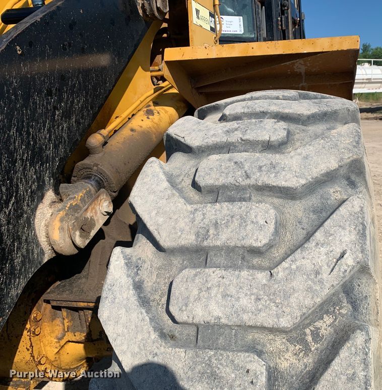 image for item DM7880 2004 Caterpillar IT38G Series II wheel loader