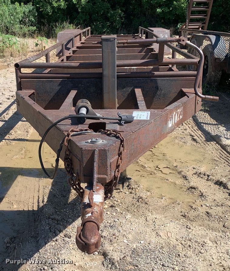 image for item DM7884 1982 Cronkhite pipe trailer