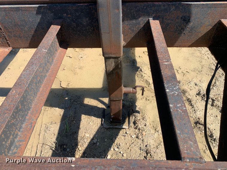 image for item DM7884 1982 Cronkhite pipe trailer