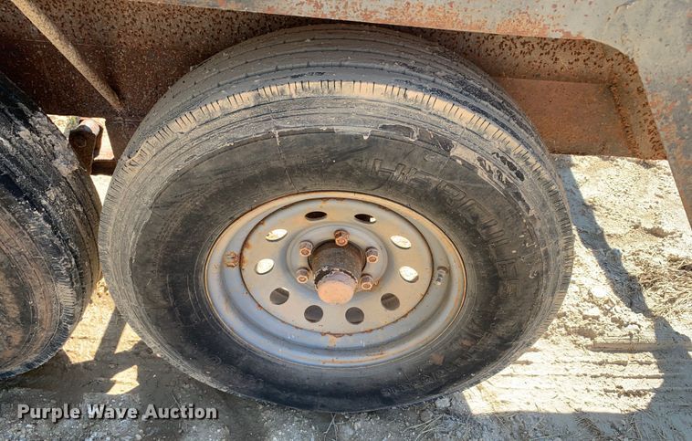 image for item DM7884 1982 Cronkhite pipe trailer