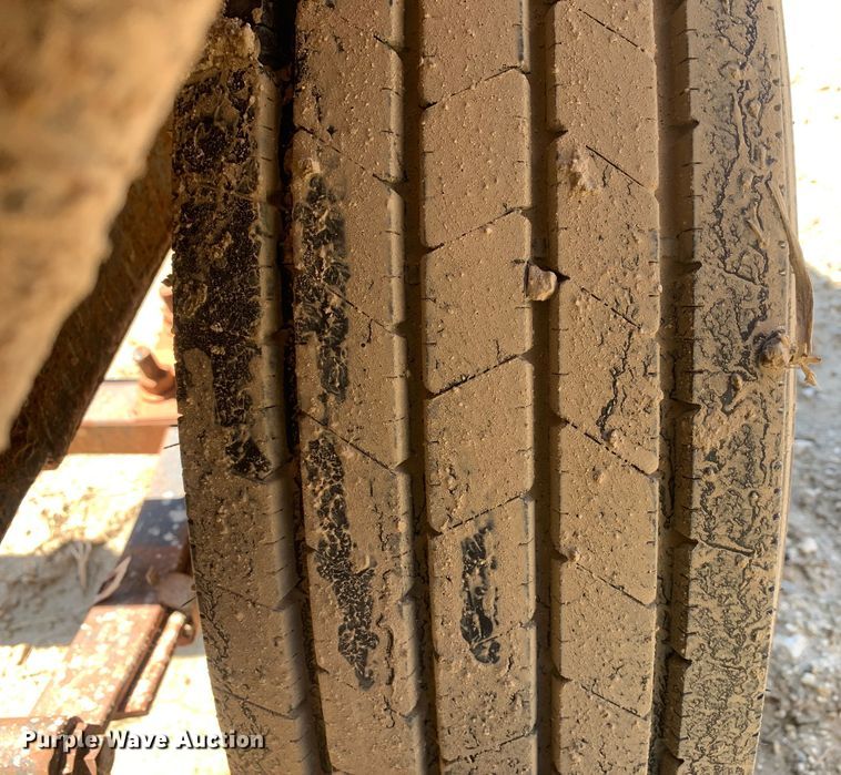 image for item DM7884 1982 Cronkhite pipe trailer