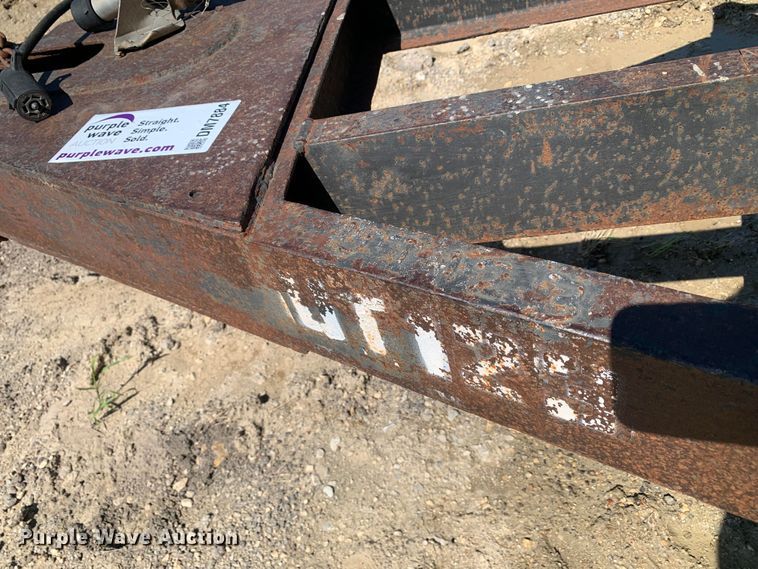 image for item DM7884 1982 Cronkhite pipe trailer