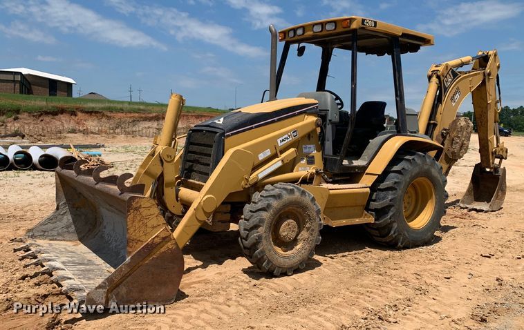 image for item DM7907 2003 Caterpillar 420D industrial tractor